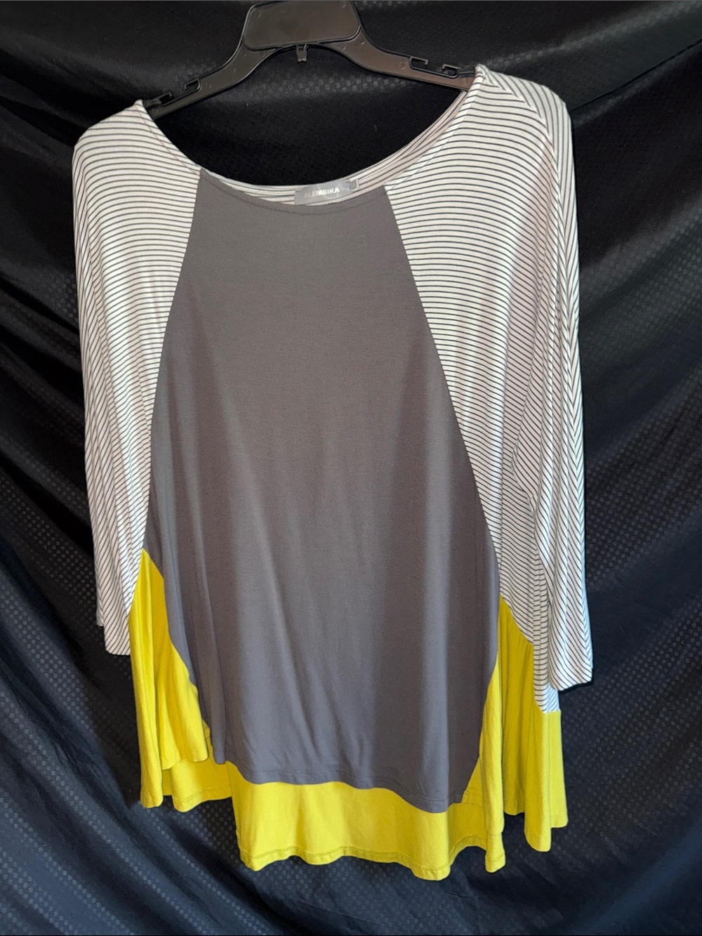 Colorblock Striped Sleeve Tunic in Gray, White & Yellow by Liz Lange